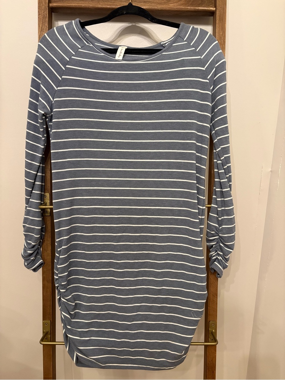 Vanilla Bay Blue & White Striped Long Sleeve Dress Sz L. (0433)